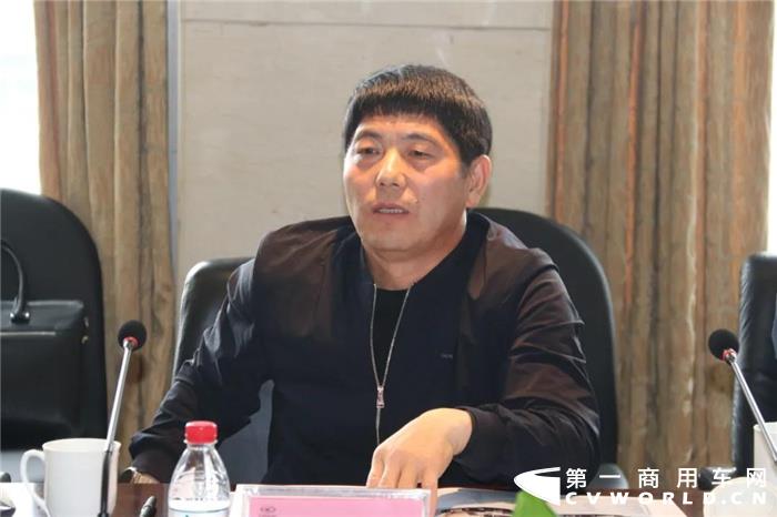 4月27日，汉马科技----沧兴控股战略合作签约仪式在汉马科技集团第一会议室举行。汉马科技集团党委书记、总经理刘汉如，沧兴控股有限公司董事长杨焕成，沧兴控股有限公司成本中心副总裁张俊明，沧兴控股有限公司行政中心秘书长张永健，汉马科技集团总经理助理羊明银等出席仪式。