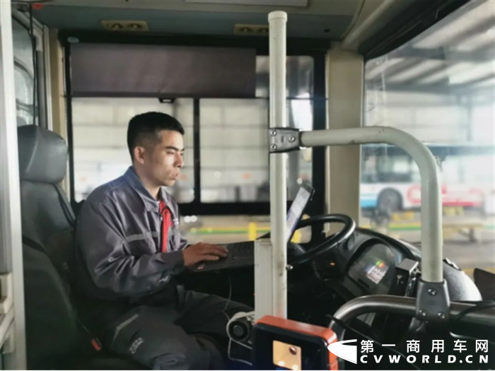 ​劳动的汗水打湿衣衫收获的幸福沁润心房,在中车电动每个岗位上的员工，他们尽心尽责的背影都该被认真记录。