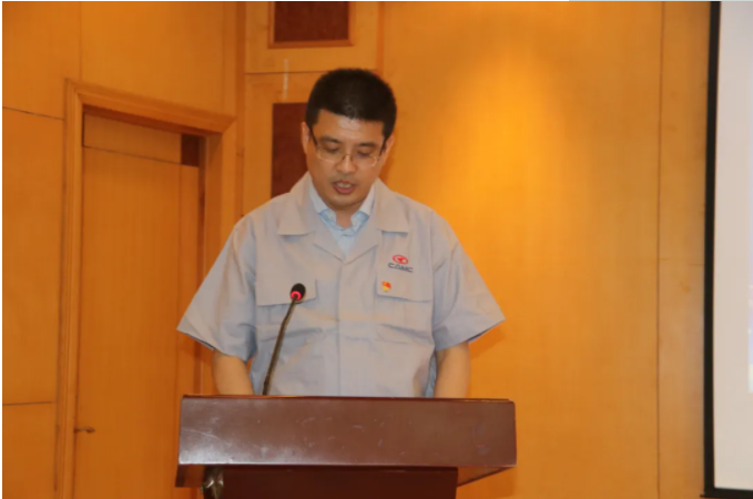 6月3日下午，汉马科技集团召开干部大会，会议宣布了新一届董事会和经营班子主要领导任命。

