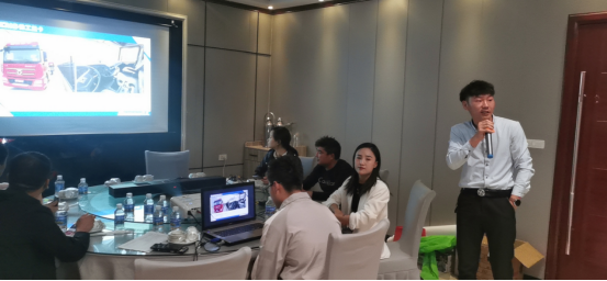 2021年5月，河南省焦作市武陟鸿远汽贸有限公司在博爱县开展了徐工重卡汉风ULT及汉风G9产品推介会活动，徐工重卡河南武陟县鸿远汽贸联合当地博爱县网点共同举办此次产品推介会，共计邀请了50余位当地意向客户参加，活动现场对汉风ULT超轻版及汉风G9进行了详细的介绍并且公布了贴合客户预期的活动政策，整场推介会空前火爆，签订订单十余台。