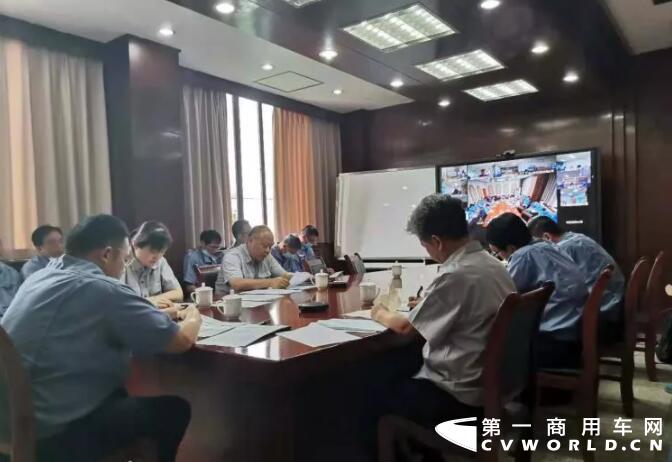 庆铃.jpg