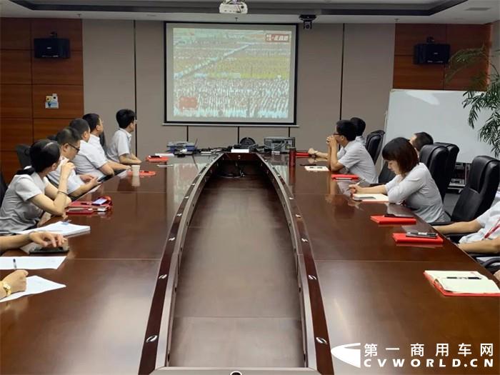 7月1日上午，中车电动举行升旗仪式，并组织全体员工收看庆祝“中国共产党成立100周年大会”。