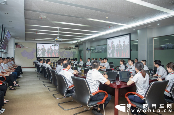 7月1日上午，中车电动举行升旗仪式，并组织全体员工收看庆祝“中国共产党成立100周年大会”。