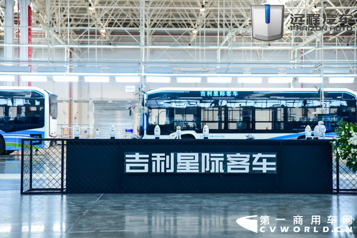 【第一商用车网 原创】不久前，客车市场迎来了一个新品牌——吉利星际客车。作为一个全新的品牌，吉利星际客车是新潮的、前卫的，专注于新能源产品的研发、制造，为实现“双碳”目标贡献一份力量。