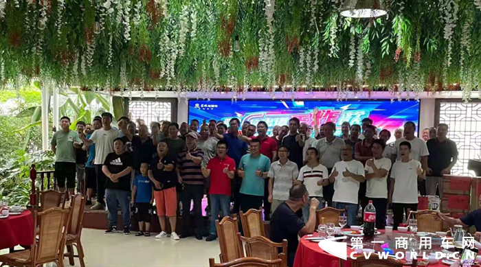 7月18日，瞄准全新一代客户群体，东风轻型车旗下经典车型东风小霸王携家族新品——小霸王W08、小霸王W15、小霸王W17、小霸王W18在全国十城同步上市。