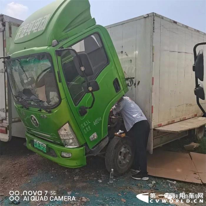“豫”你“翼”起，共克时艰。近日，河南省遭遇极端强降雨，面对突如其来的灾害，陕汽商用车积极践行社会责任担当，联合各经销商、服务商积极投入到防汛救灾工作中。