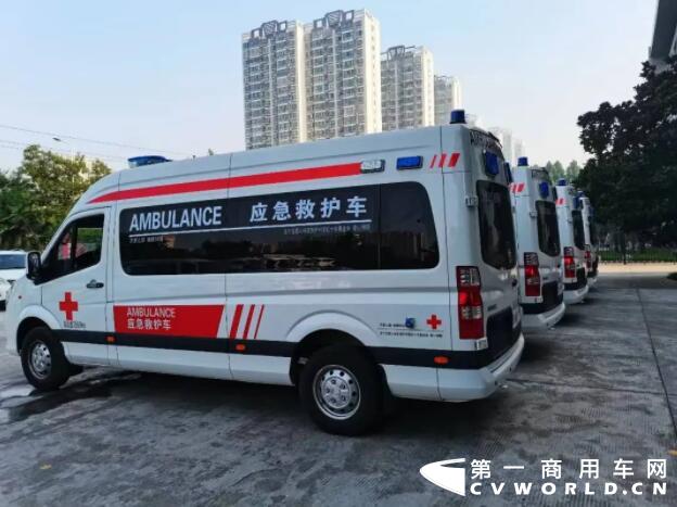 中国红十字基金会捐赠救护车驰援河南，首批已陆续抵达新乡！2.jpg