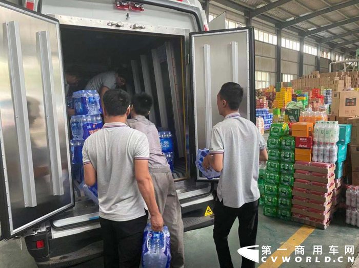 万众瞩目的奥运会正如火如荼地进行中，中国的运动健儿们目前以辉煌成绩傲居金牌榜第一！不止是体坛沉浸在金牌涨涨涨的喜悦中，商用车行业的佼佼者南京依维柯于近日公布了最新销量数据：依维柯欧胜7月零售同比增长42%，当月订单突破1500台，依维柯欧胜房车市占率第一！可谓“涨”声再起，“奥”气十足！