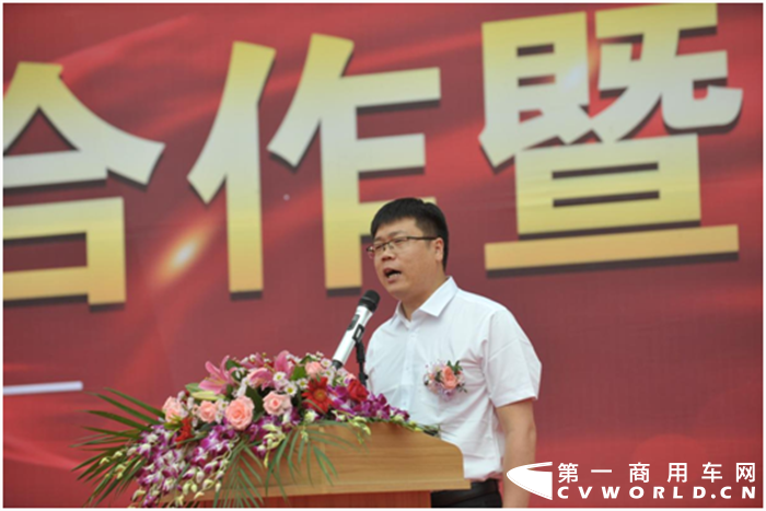 祥瑞之风，吹遍海城，凯歌嘹亮；百台大运，炫耀辽宁，英雄出征。