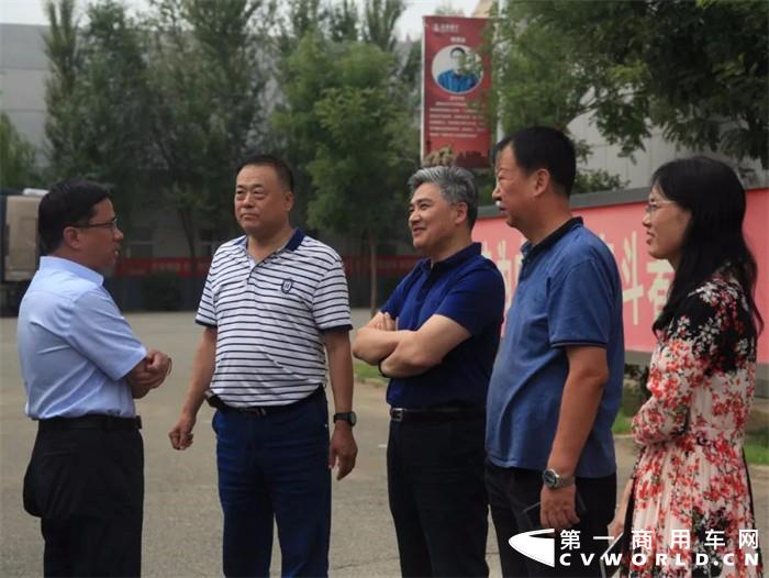 ​2021年8月11日，集团公司兵科院在包头主持召开了北奔重汽重点型号产品项目底盘系统初样机出厂质量及试验大纲评审会。