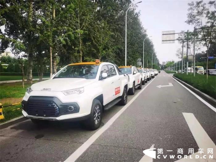 8月30日，北京首都机场共采购36台江铃特顺EV、域虎EV完美交车。