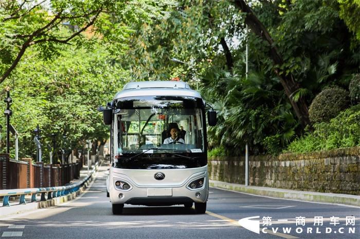 当前，中国客车行业正在经历“系统重装”，只有顺应时势、与时俱进、不断创新的企业，才能脱颖而出。