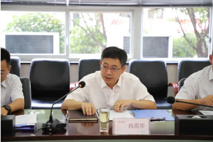 近日，中车电动举行董事会聘任职业经理人签约会。中车产投党委副书记、总经理刘溥，公司党委书记、董事长肖高华，党委副书记、总经理刘凌出席会议，党委副书记、工会主席李龙煊主持会议。