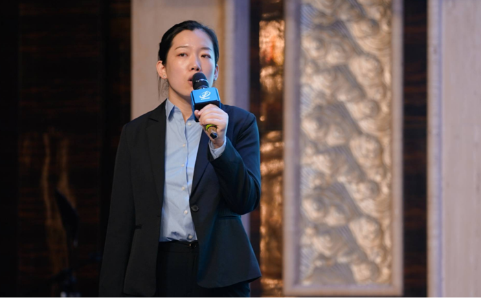 为促进我国二手商用车行业的持续健康发展，中国汽车流通协会于9月24-25日在河北省石家庄市举办了2021中国二手商用车大会（第五届），来自整车企业、经销商、配件企业、金融企业、物流企业、运输企业及改装企业、专家学者、商用车行业代表400 余人共同聚焦了二手商用车行业发展进程中遇到的新问题、新形势、新变化、新机遇，深入探讨了中国二手商用车行业的发展和未来。