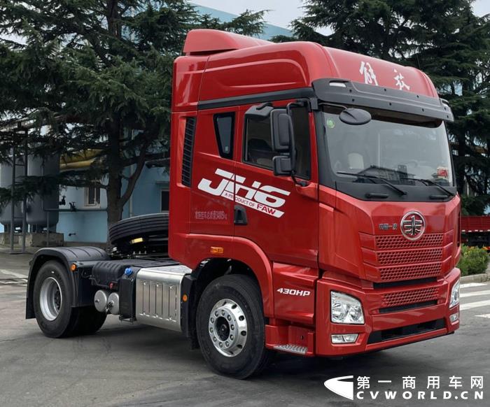 JH6牵引汽车CA4180P26K15E6A80柳州.jpg