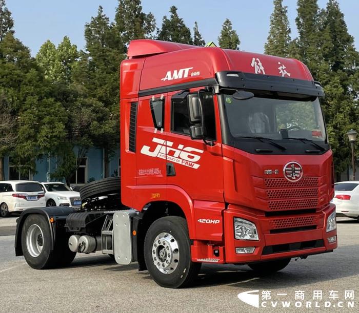 JH6自动挡危险品牵引汽车CA4185P26K2E6A80柳州.jpg