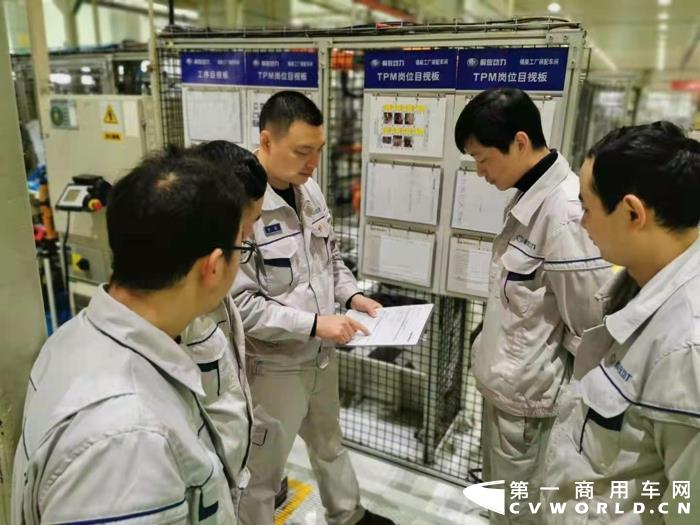 日前，全国机械工业第40次群众性质量管理成果、质量品牌故事交流大会盛大召开。发动机事业部锡柴工厂装配车间6DL内装二组参加“质量信得过班组”评选，凭借“六精工作法”，从全国30多个参赛班组中脱颖而出，获得“全国机械工业优秀质量信得过班组一等奖”，并作为优秀案例在大会总结仪式上进行发布，获得评审专家高度评价 。

