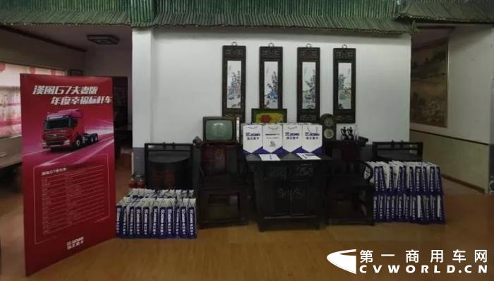 金秋十月，徐工重卡漢風G7牵引车专属推介会在淄博举办，现场收获40余台漢風G7 6x4牵引车订单，徐工重卡在山东地区再次刮起一股“漢風”热！