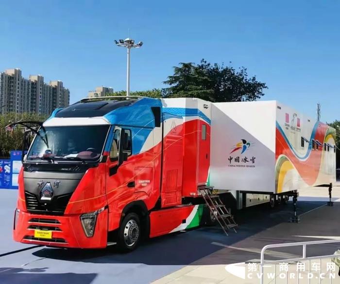 首批自主研发的黄河X7雪蜡车正式交付5.webp.jpg