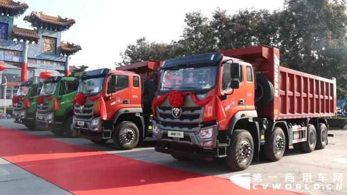 自卸车.jpg