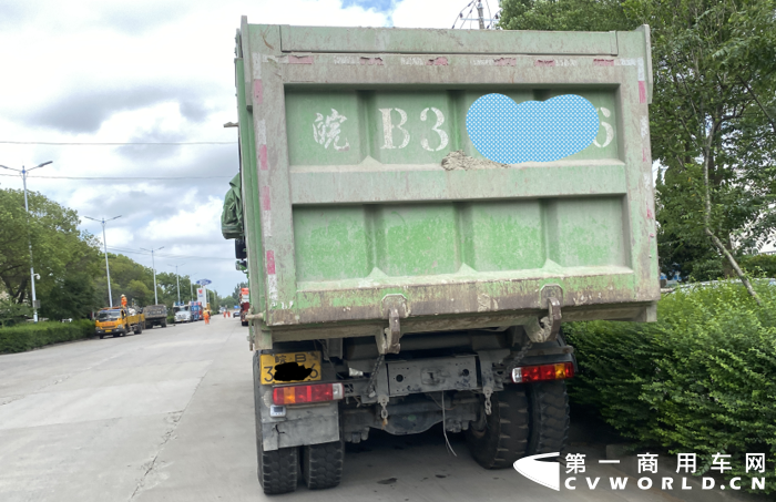 解放青汽国六JH6自卸车6.png
