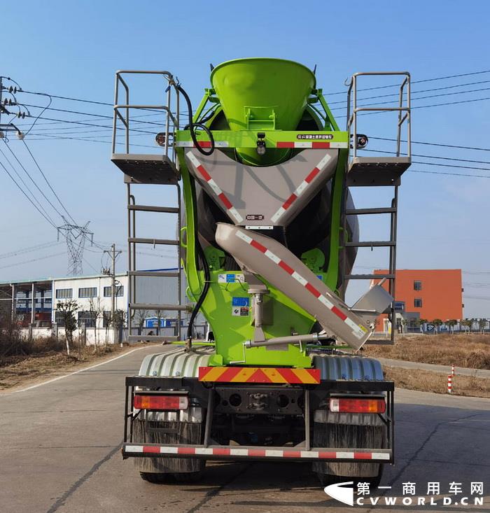 JH6pro混凝土搅拌运输车2.jpg