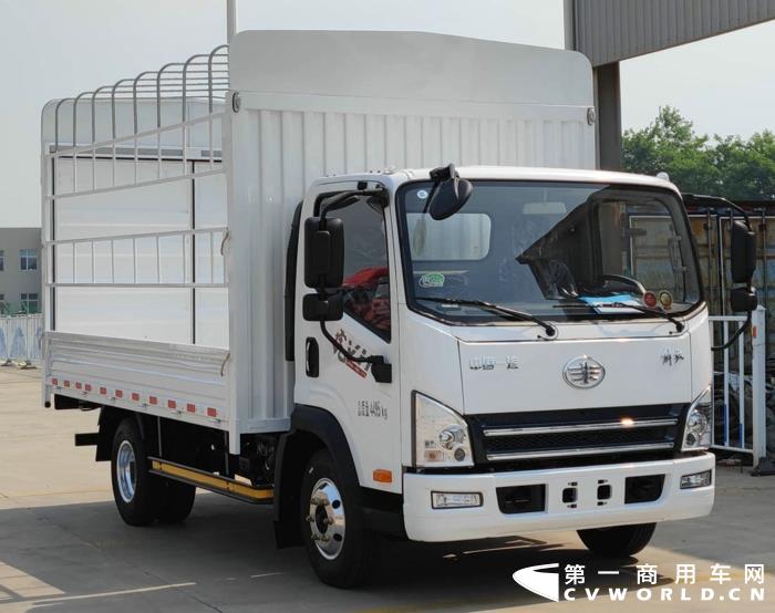解放轻卡仓栅式运输车.jpg