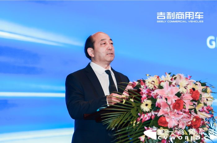 12月14日，吉利商用车在山东淄博举办以“产品升级、品牌赋能、服务增值、创赢未来”为主题的吉利商用车·欧铃&嘉龙2022年商务年会。