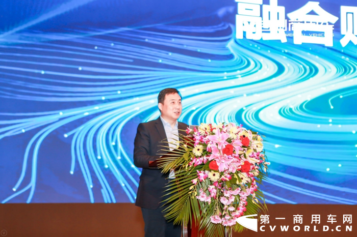12月14日，吉利商用车在山东淄博举办以“产品升级、品牌赋能、服务增值、创赢未来”为主题的吉利商用车·欧铃&嘉龙2022年商务年会。