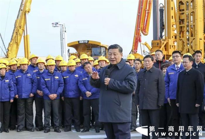 徐工1.jpg