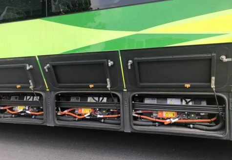 天气越来越冷，在这里，宇通客车提醒大家：冬季用车，需要时刻、全面注意车辆状态，务必遵守纯电动车辆冬季使用指南，安全用车，平安出行。下面是宇通为您带来的纯电动车辆的过冬指南，有需要的朋友们快快收藏吧！