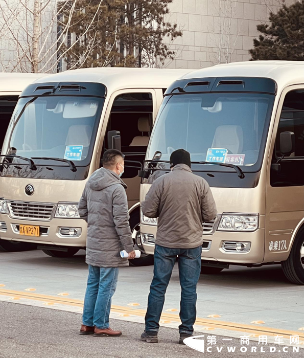 奋进的号角，在新年伊始再次吹响。1月6日—9日，2022年北京市“两会”隆重召开。多位人大代表和政协委员紧贴民生需求提建议、谋发展、献良策，为首都高质量发展贡献智慧和力量。