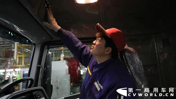 瑞雪迎春，起势冲锋，徐州制造基地已是一片昂扬澎湃。就在此刻，就在眼前，每一个徐汽人的拼搏无畏汇聚出2022的奔涌奋进的洪流。