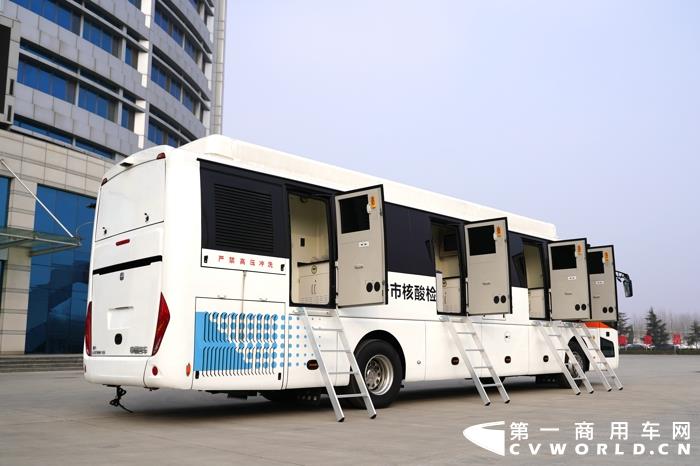 2022虎年春节前夕，中通P2+实验室核酸检测车在四川、甘肃、吉林、山东等地，再次实现批量交付，助力各地疫情防控，守护健康虎年。