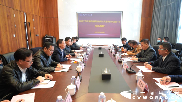 3月8日，玉柴股份与西北工业大学科技合作签约仪式在西北工业大学举行。玉柴股份董事长李汉阳、西北工业大学副校长何国强见证签约。