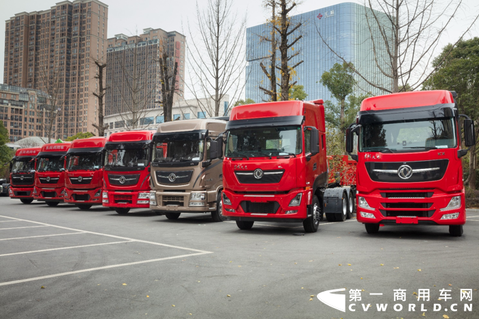 今天（3月11日），中国汽车工业协会发布2022年2月汽车产销数据。数据显示，1月商用车销34.4万辆，同比下降25%。其中，重卡销9.5万辆，轻卡销16.2万辆，仅微卡和大客同比实现增长。