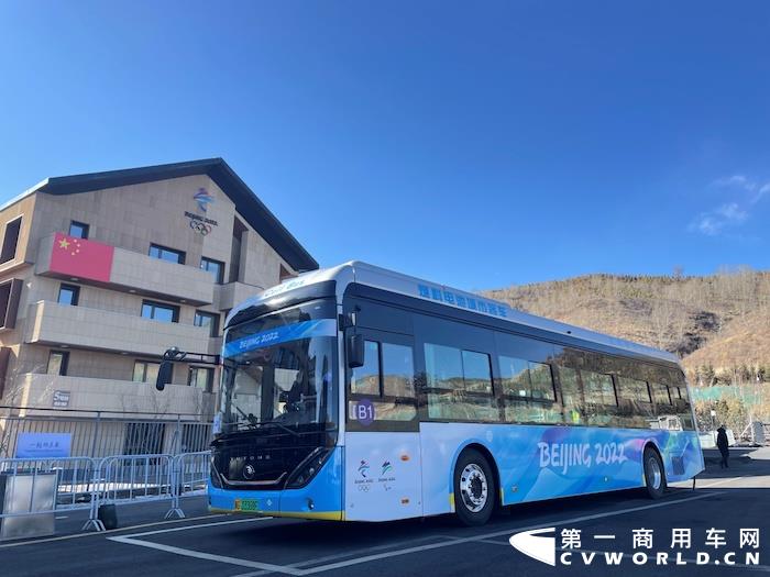 随着北京2022年冬残奥会落幕，运动员们迎来了返程高峰。365辆宇通客车在圆满完成交通保障任务后，再次投入到运动员们的返程护航中，以高品质、人性化服务赢得了各方好评和广泛认可。 