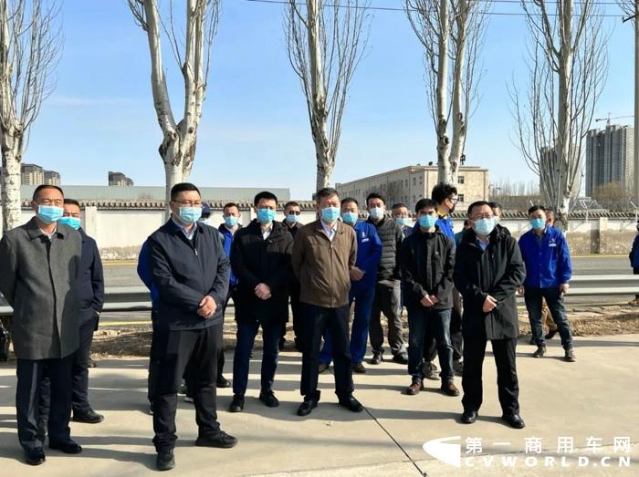 3月20日，北奔重汽举办中蒙口岸智慧通关无人驾驶车辆演示活动。
