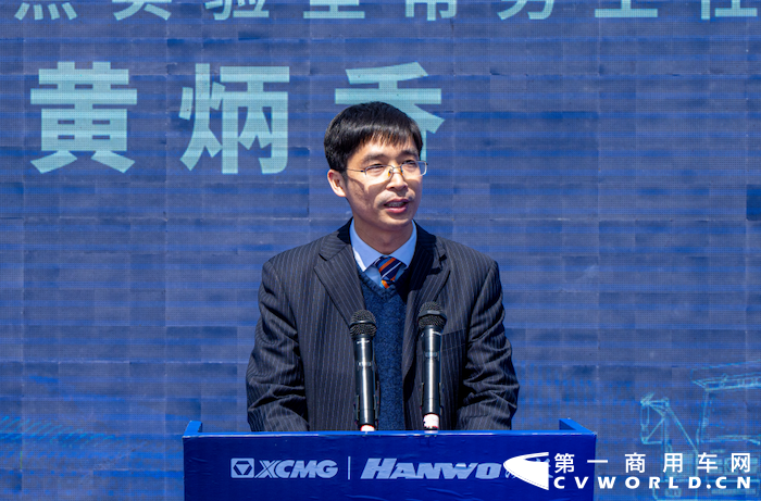 突破行业瓶颈，百吨之王重磅登场；产学研用共建，行业领袖谋画蓝图。徐工百吨级非公路宽体自卸车XG110荣耀发布，拓展矿山运输的想象力边界！