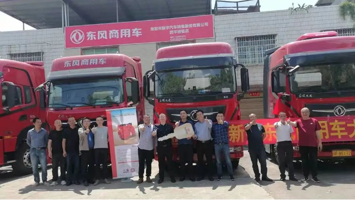 【第一商用车网 原创】5月，受疫情的影响，重卡市场的复苏程度未达预期。不过，即使在大环境的影响下，仍有部分重卡企业顺势而变，在不同领域有所斩获，拿下不少行业订单。