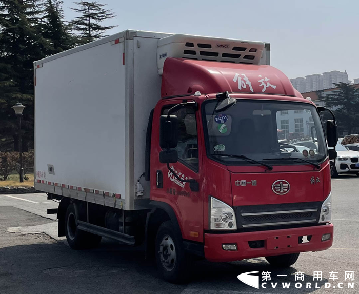 【第一商用车网 原创】近期，在工信部发布的第356批新车公示中，作为中重卡“一哥”的一汽解放近乎以全产品阵容亮相。