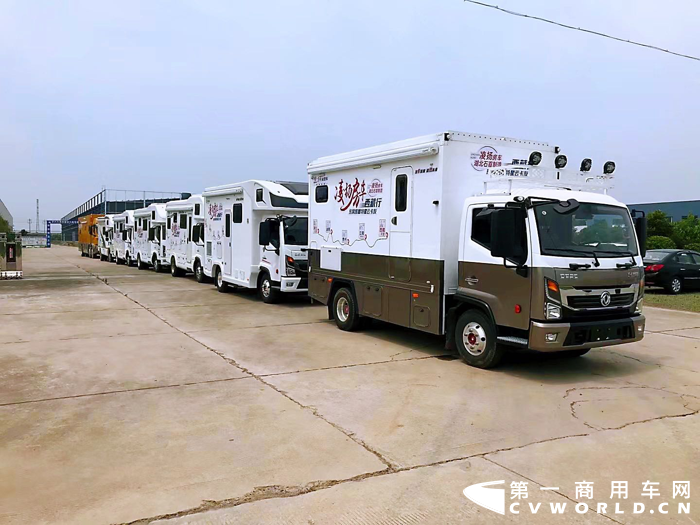 东风轻型车5.png