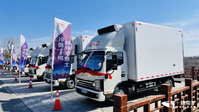 江淮1卡打造100+细分市场1号解决方案.png