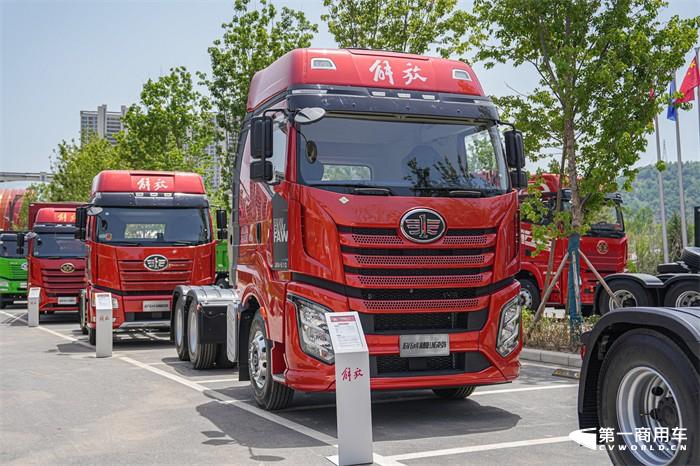 解放牵引车222222.jpg