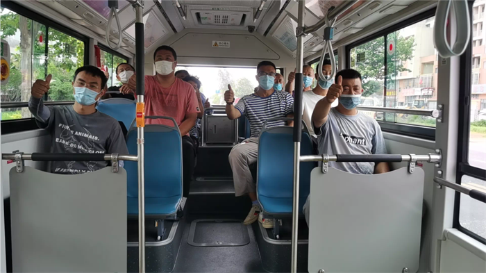 近日，中车电动97台C10成功交付烟台，加码绿色公交新时代。