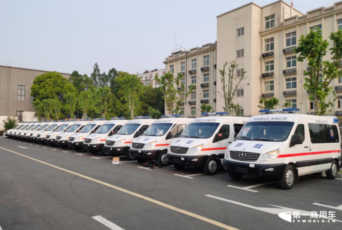 【第一商用车网 原创】6月份，客车市场继续下滑，降幅达到34%，作为客车市场中份额最大的细分市场，轻客市场毫无疑问的继续出现下滑，在2022年已“6连降”的轻客市场有何看点呢？