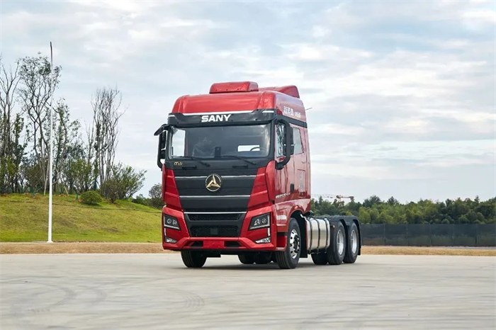 9月19日下午4点，三一重卡互动平台抖音直播间金秋爆款车型，惊艳开抢！