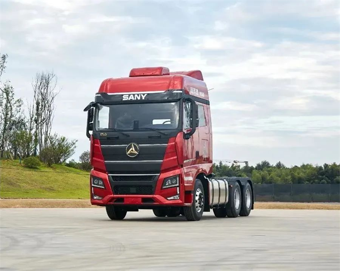 9月19日下午4点，三一重卡互动平台抖音直播间金秋爆款车型，惊艳开抢！