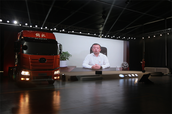 2022年9月19日，“经典力作 畅赢新程”一汽解放J6P经典版牵引车在长春一汽解放卡车厂总装车间隆重发布上市。