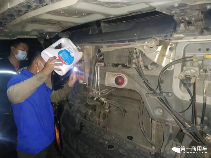 乘龙卡车2.jpg